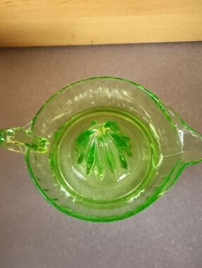 Uranium Depression Green Glass Citrus Reamer Juicer.